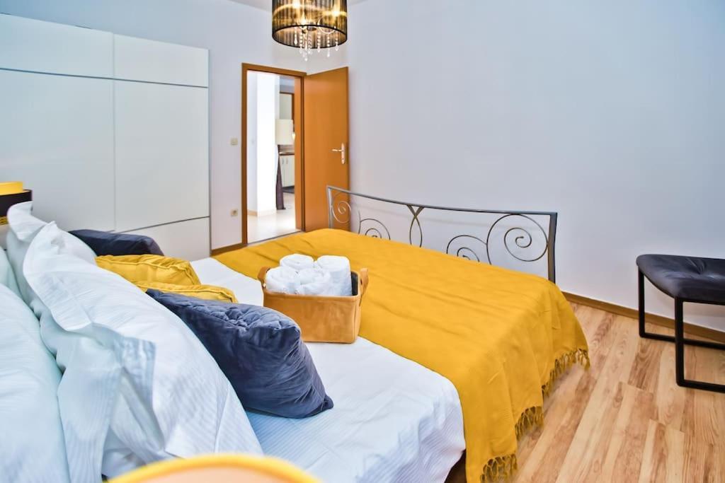 Apartman Tino With Two Sunny Terace Đảo Hvar Ngoại thất bức ảnh