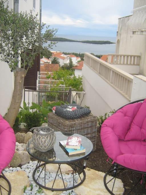 Apartman Tino With Two Sunny Terace Đảo Hvar Ngoại thất bức ảnh