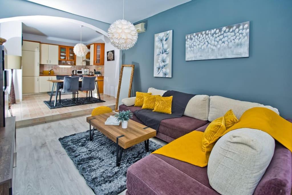 Apartman Tino With Two Sunny Terace Đảo Hvar Ngoại thất bức ảnh